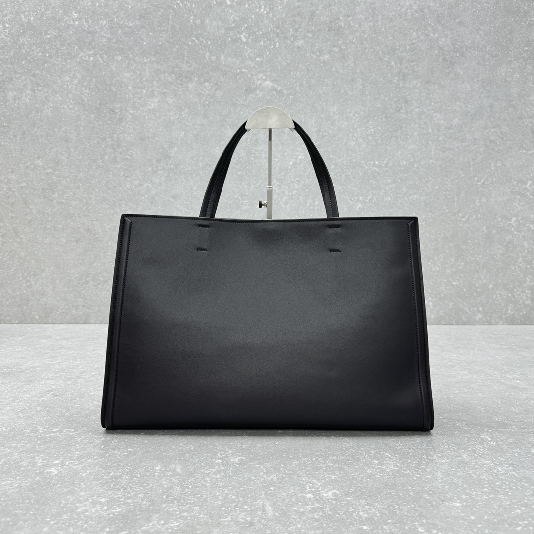 Phoebe Philo Shopping Bags